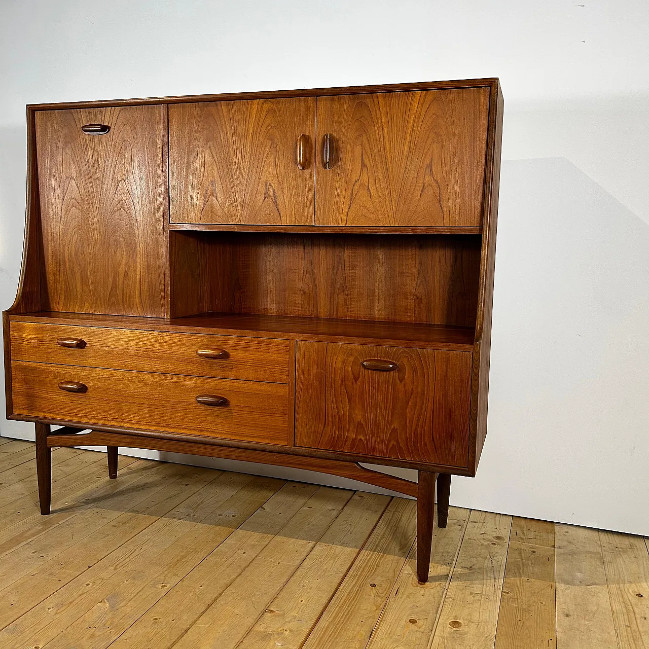 Highboard G Plan Fresco in teak inglese Mid-Century, anni ’60 4