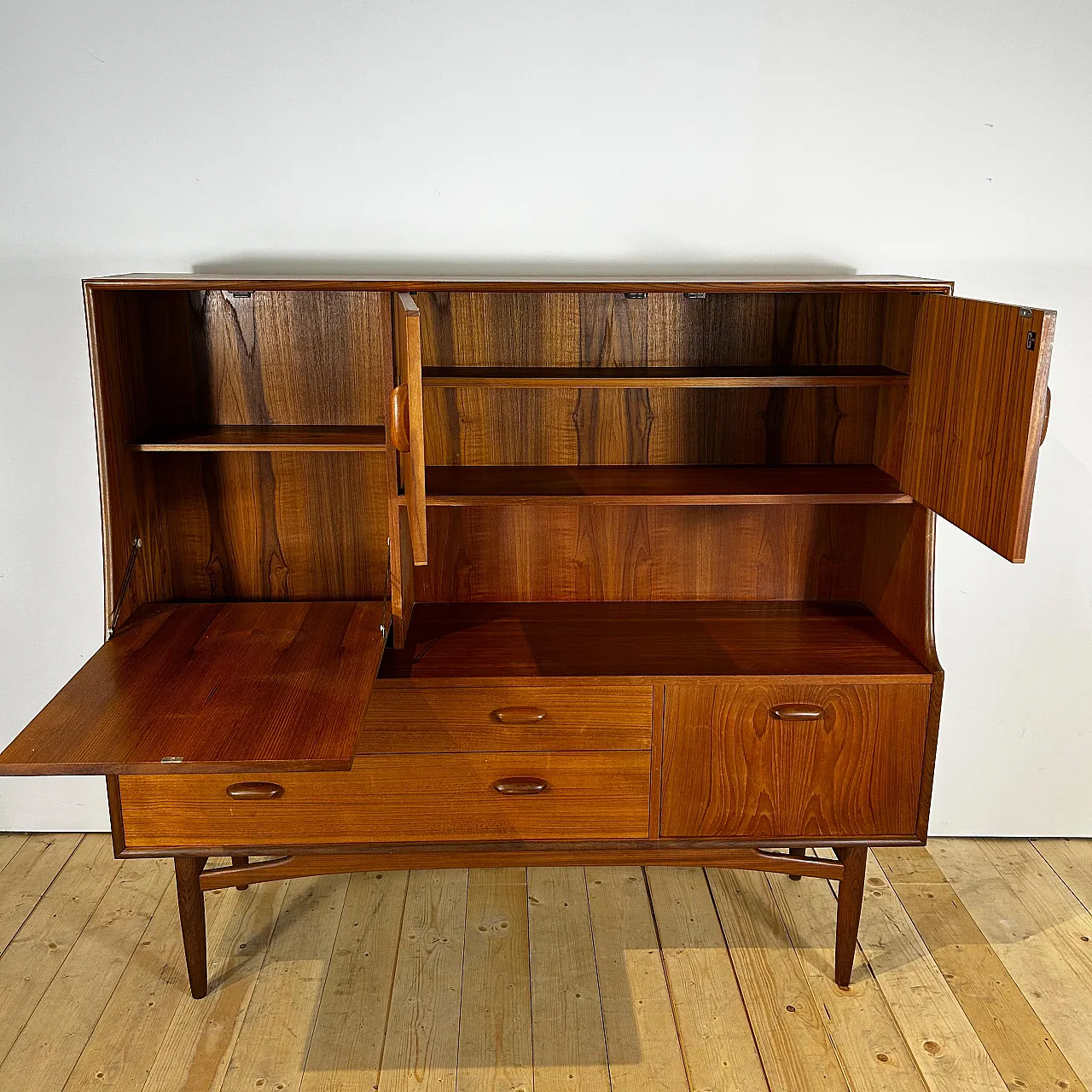Highboard G Plan Fresco in teak inglese Mid-Century, anni ’60 8