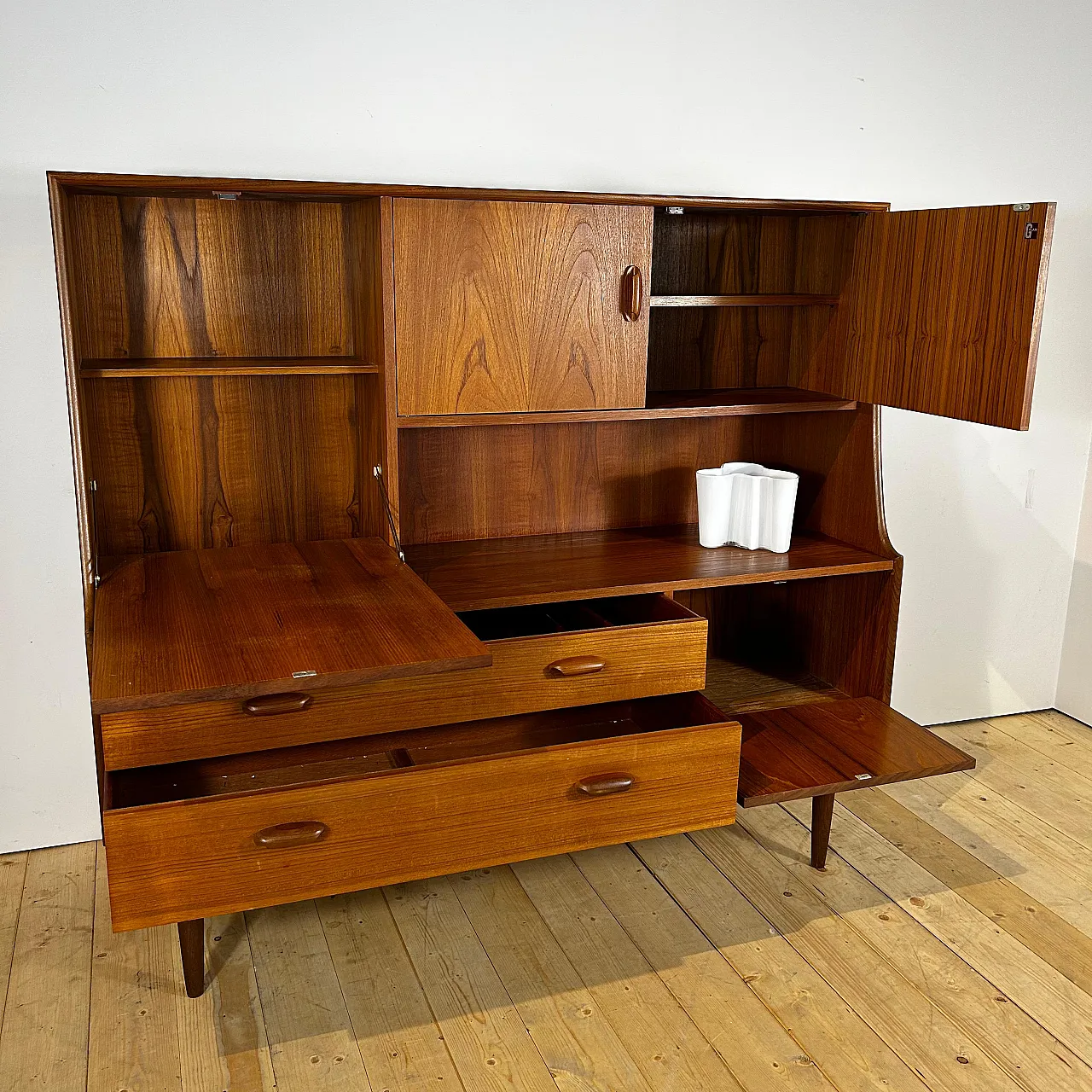 Highboard G Plan Fresco in teak inglese Mid-Century, anni ’60 10