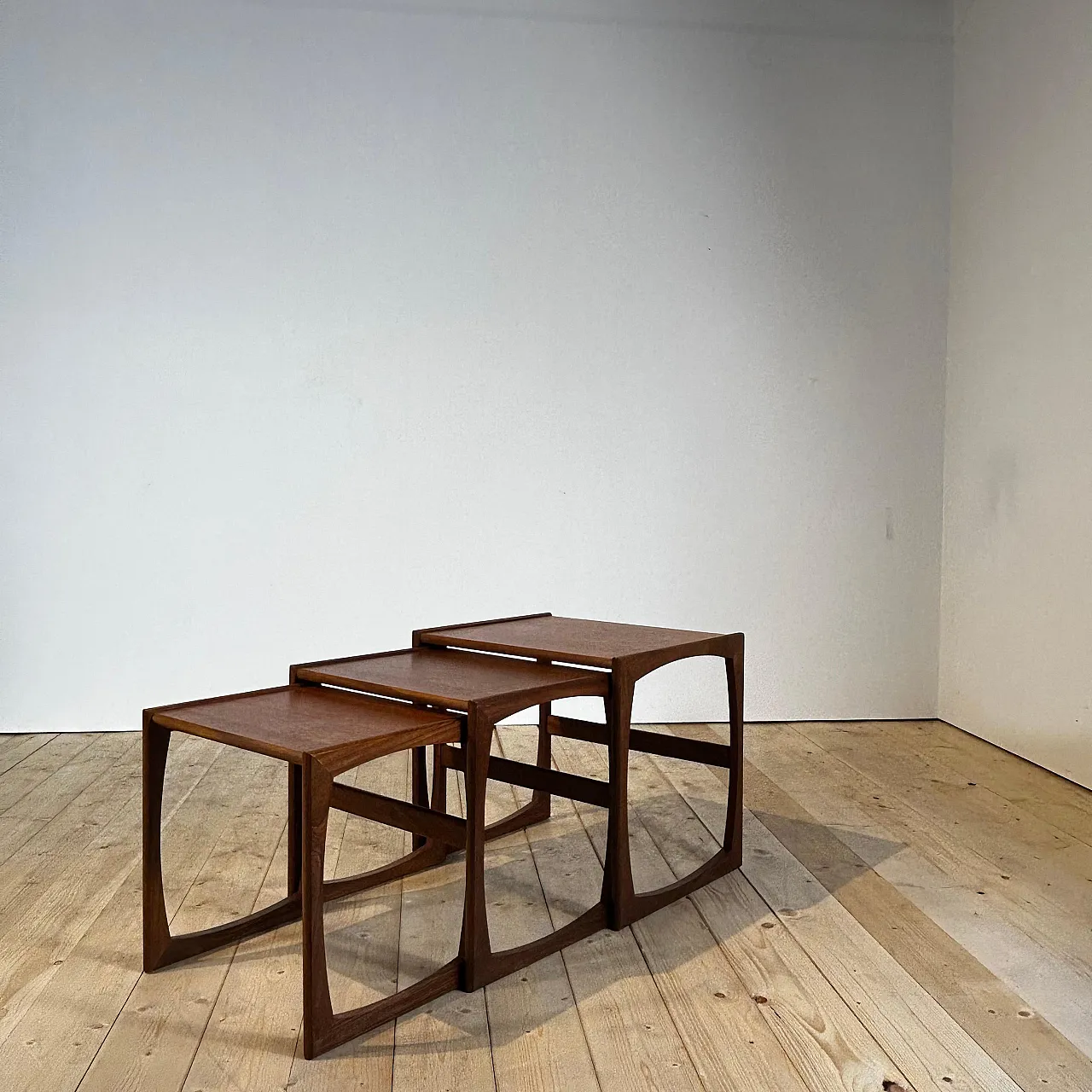 3 Tavolini a nido in teak danese Mid-Century, anni ’60 3