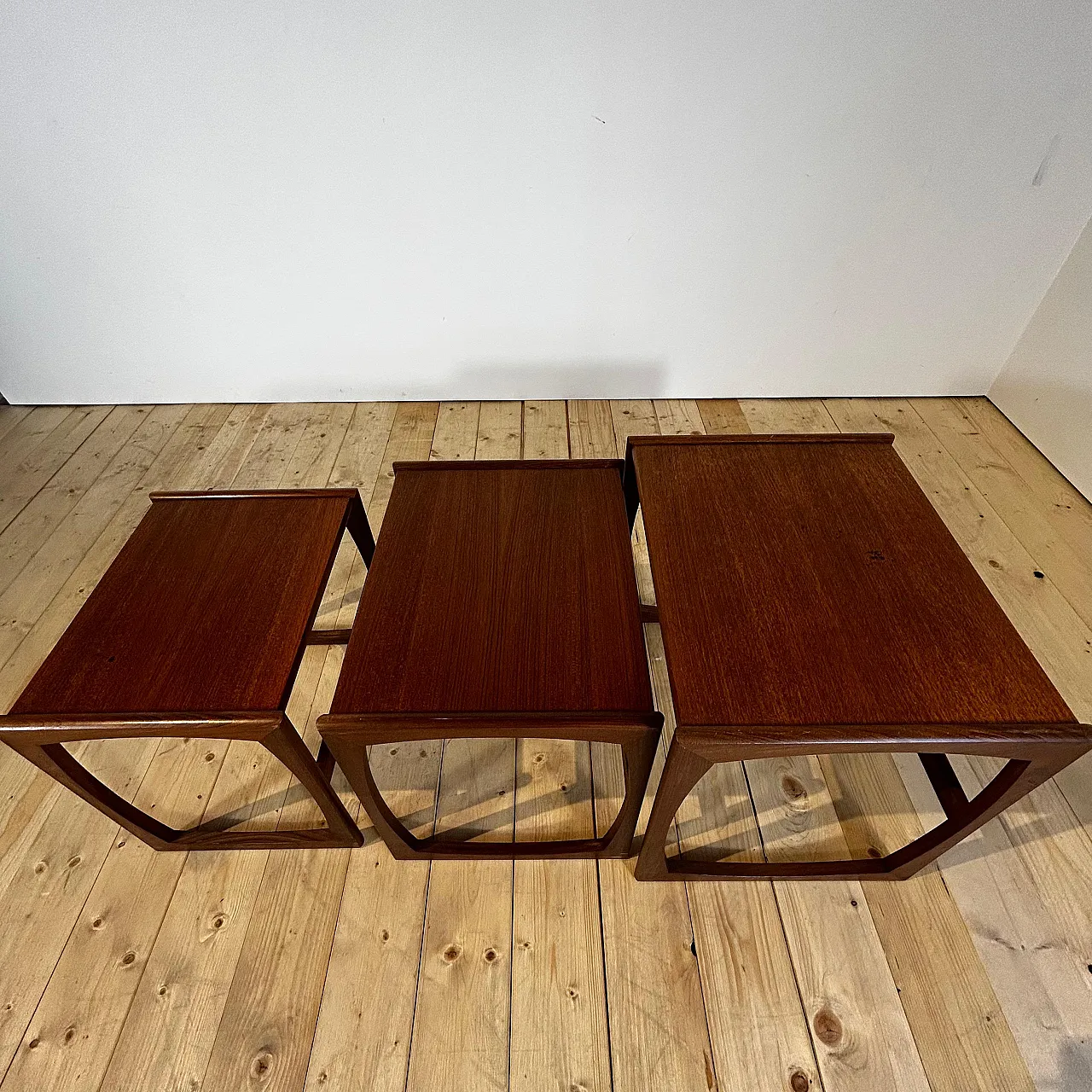 3 Tavolini a nido in teak danese Mid-Century, anni ’60 10