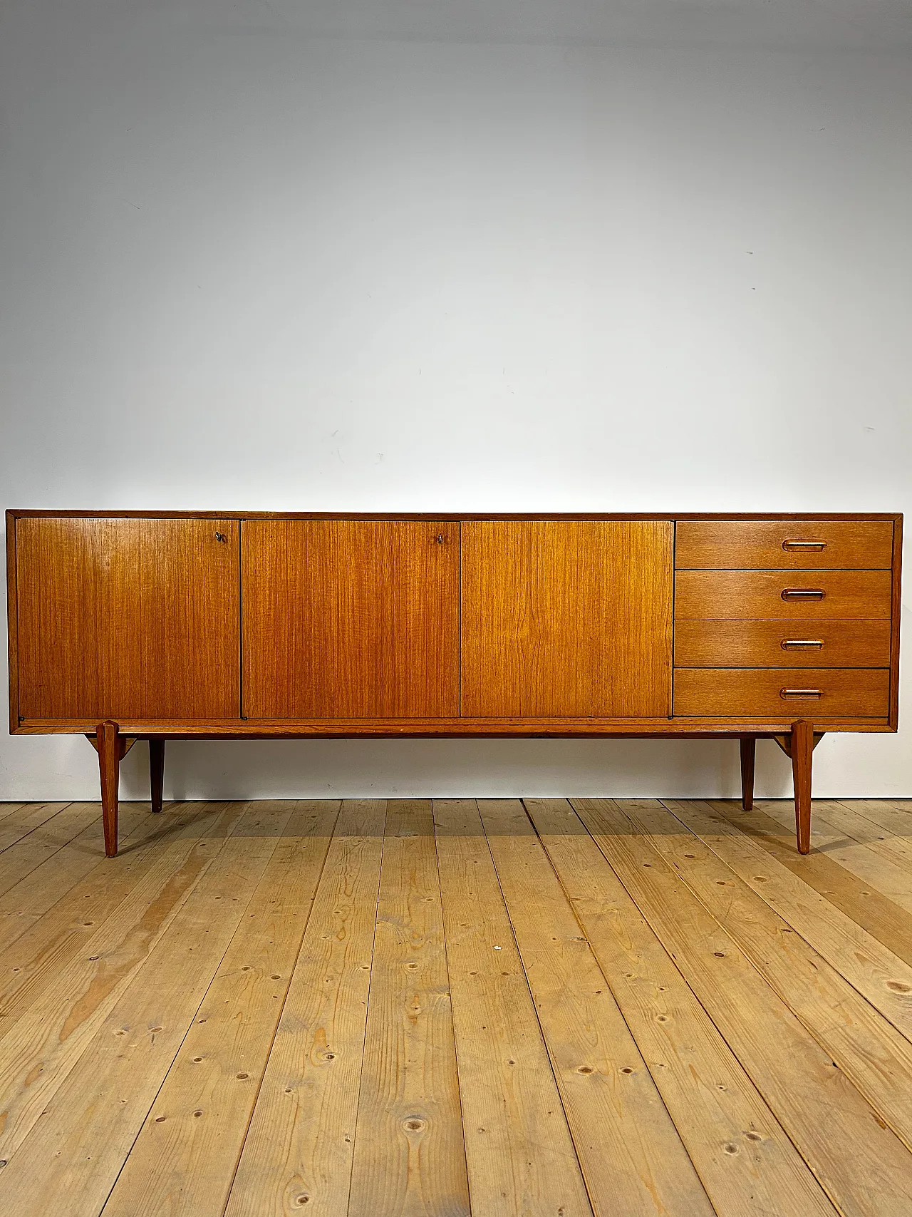 Sideboard danese in teak Scandinavian Modern, anni ’60 5