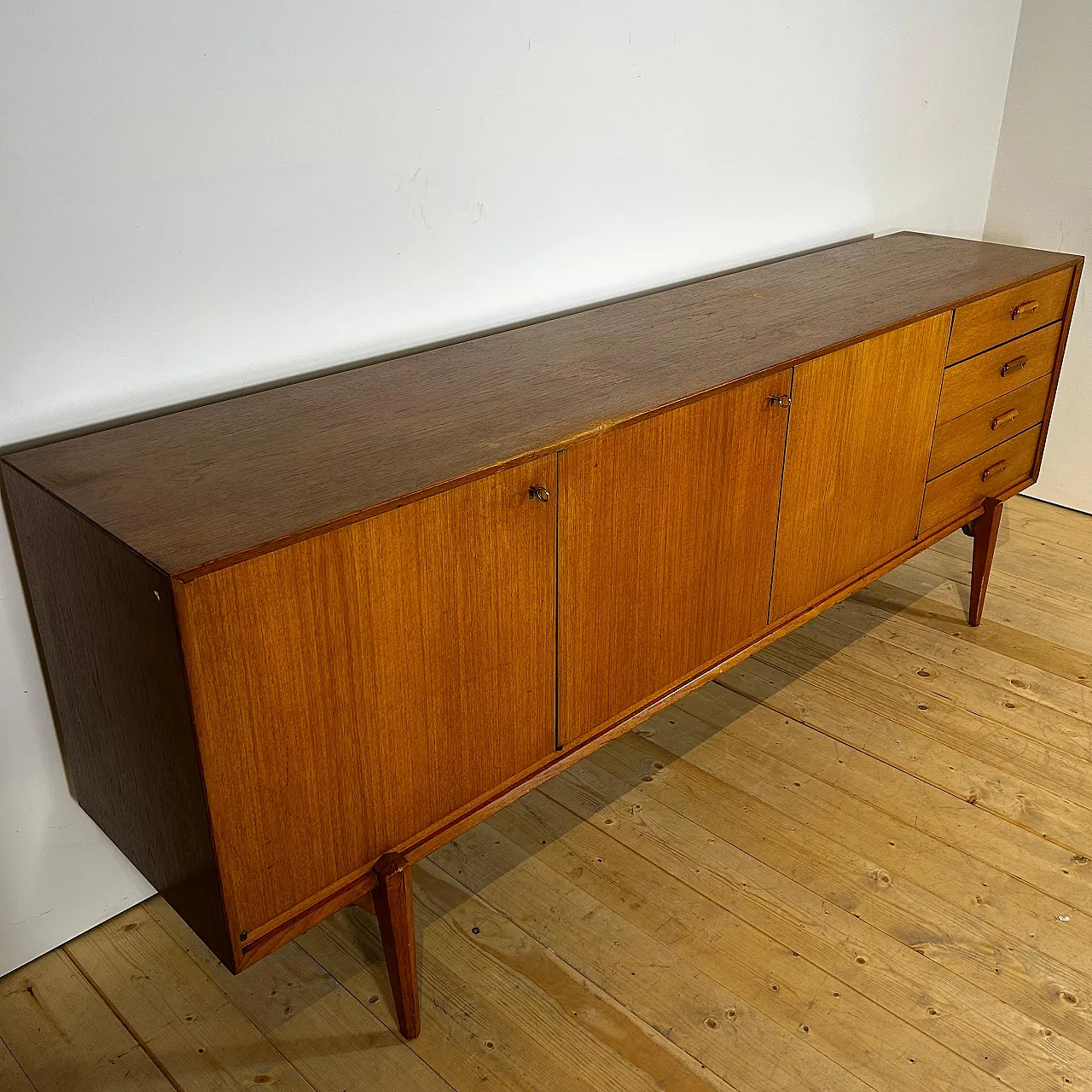 Sideboard danese in teak Scandinavian Modern, anni ’60 6