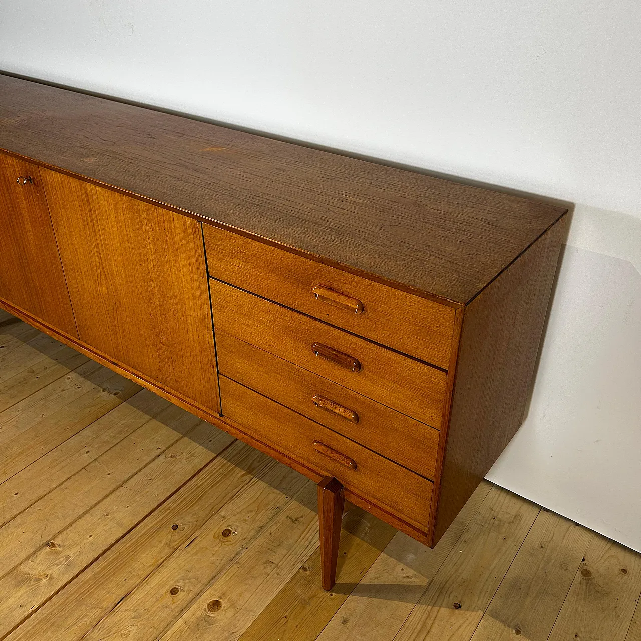 Sideboard danese in teak Scandinavian Modern, anni ’60 7