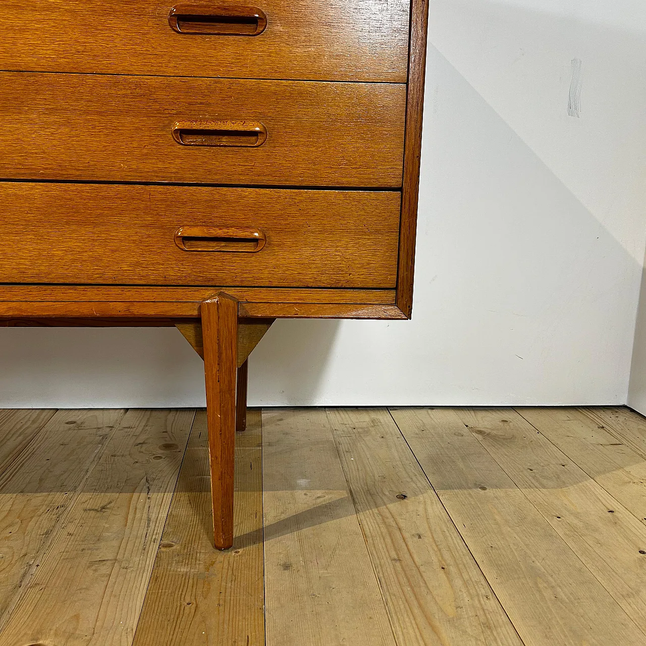 Sideboard danese in teak Scandinavian Modern, anni ’60 8