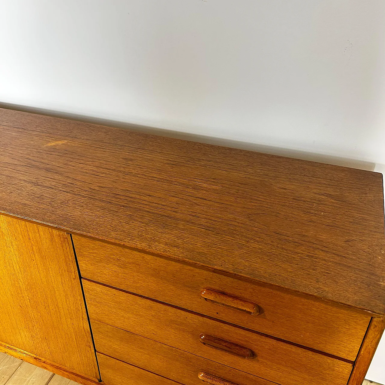 Sideboard danese in teak Scandinavian Modern, anni ’60 9