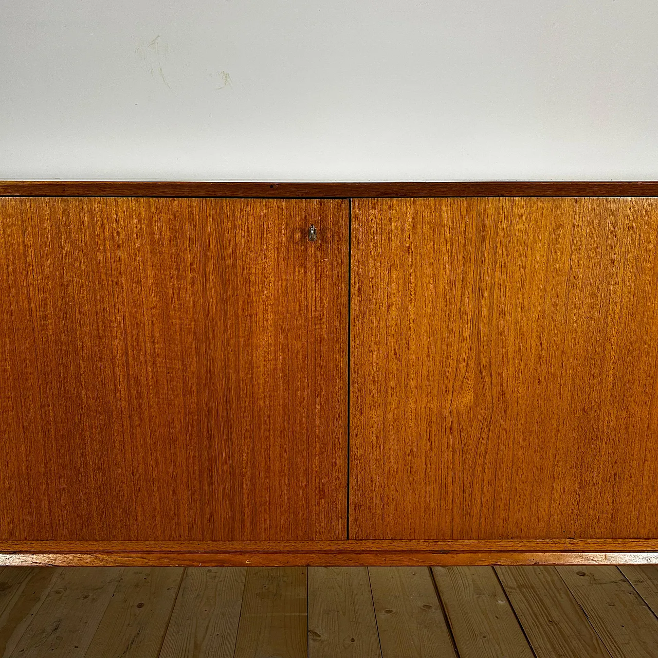 Sideboard danese in teak Scandinavian Modern, anni ’60 10