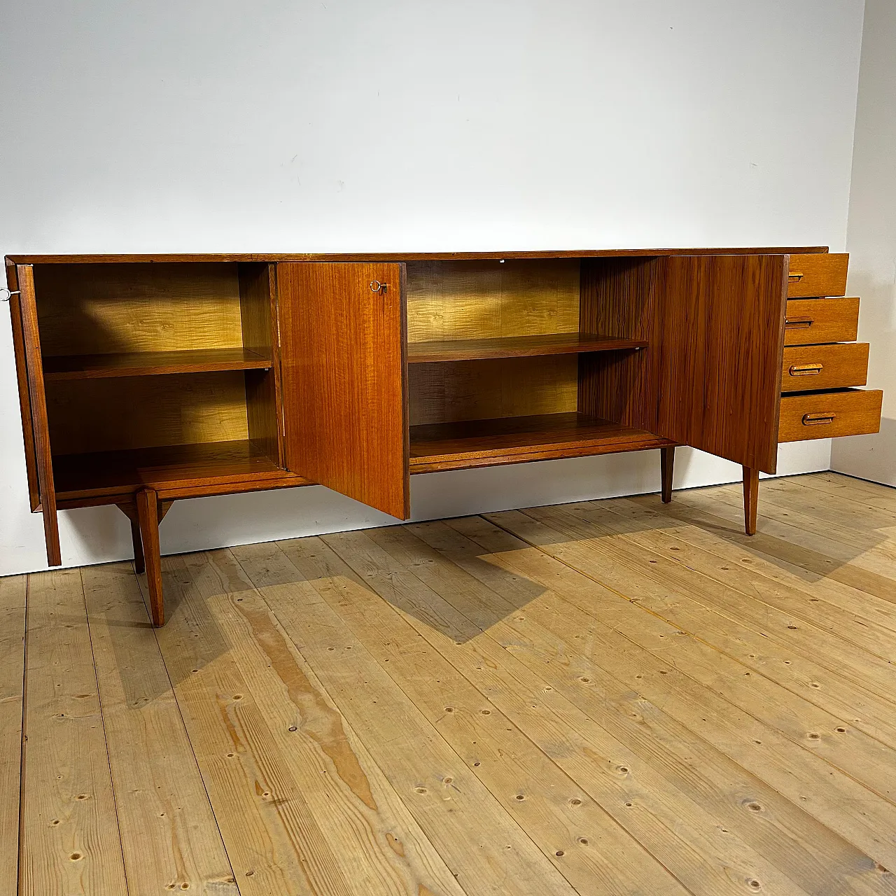 Sideboard danese in teak Scandinavian Modern, anni ’60 12