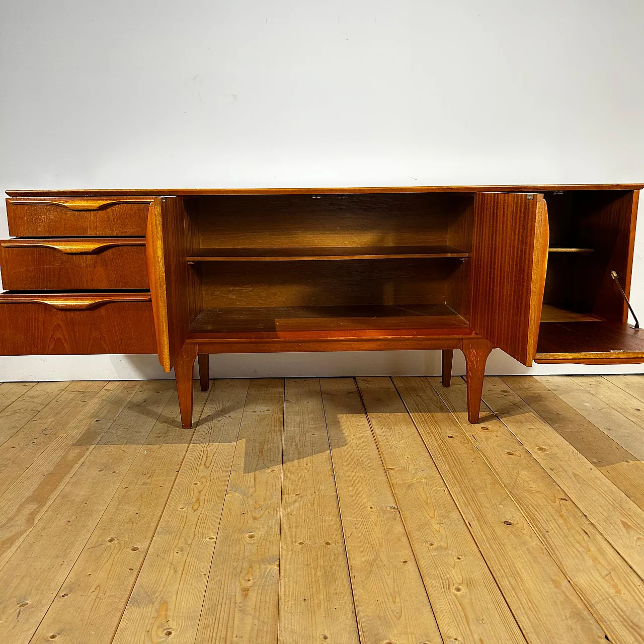 Credenza Jentique in teak inglese Mid-Century, anni ’60 8