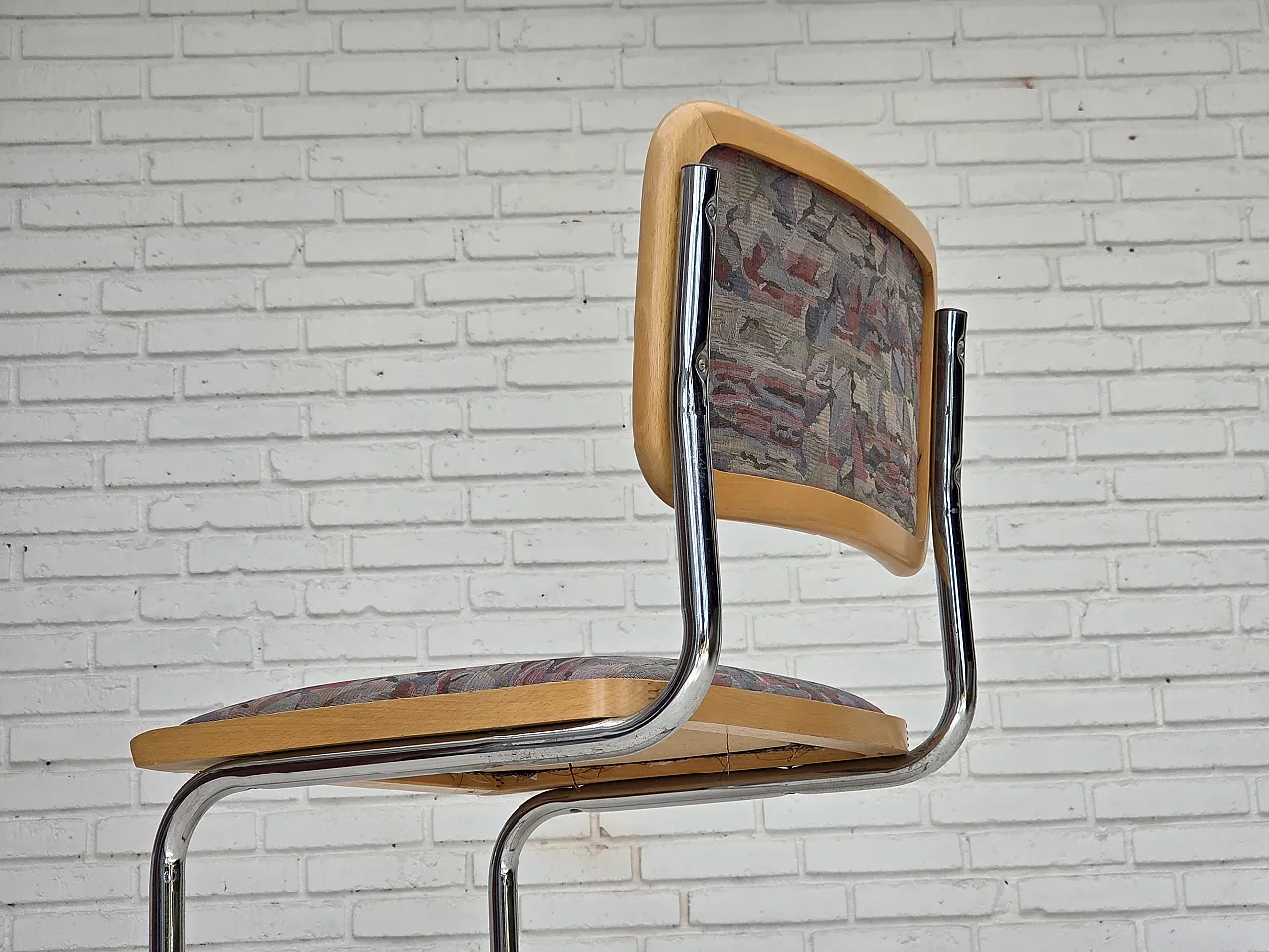 Anni '70, set di 4 sedie da pranzo italiane in stile Bauhaus. 7