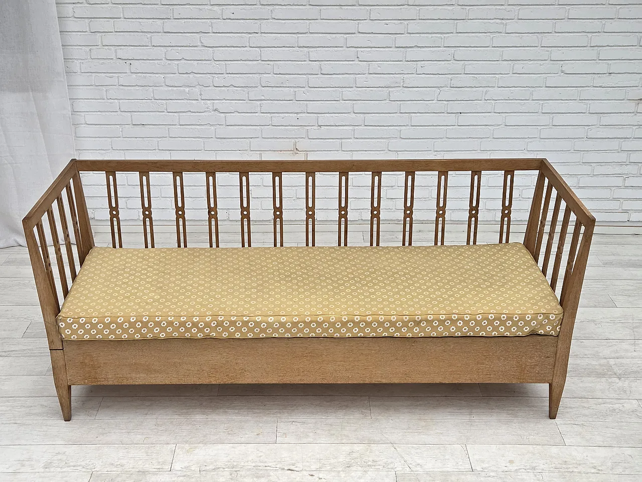 Divano/divano letto in tessuto per mobili e legno di quercia, anni '70 3