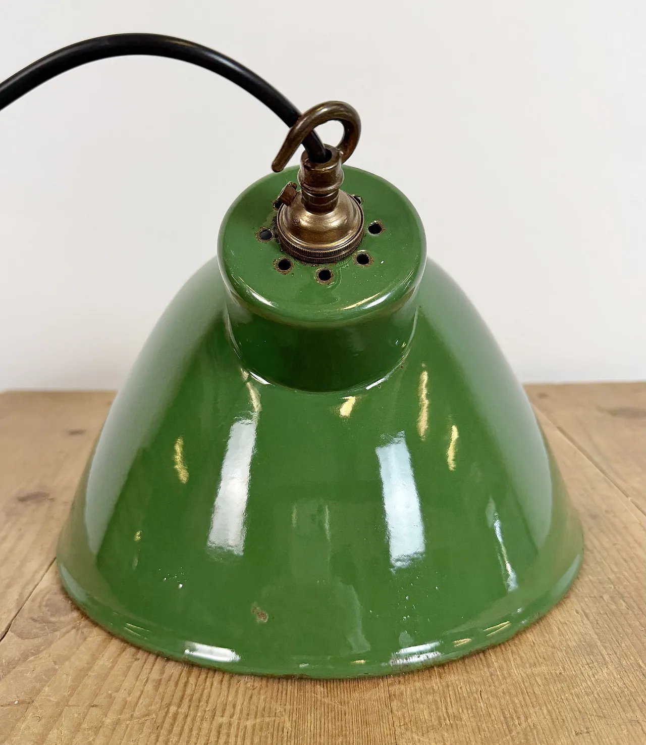 Industrial British Green Enamel Factory Pendant Lamp, 1960s 12