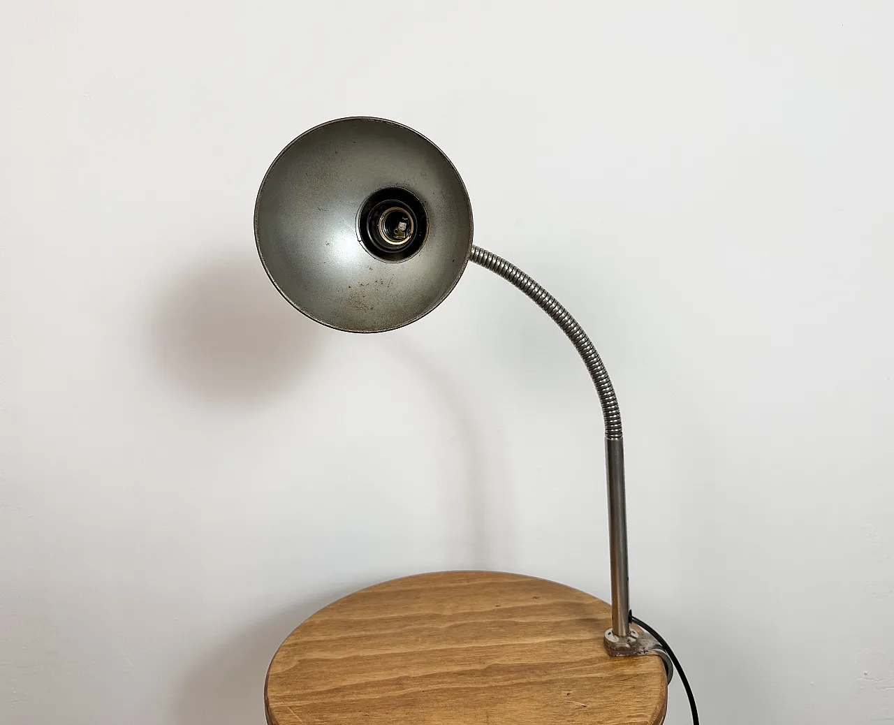 Industrial Workshop Gooseneck Table Lamp, 1960s 10