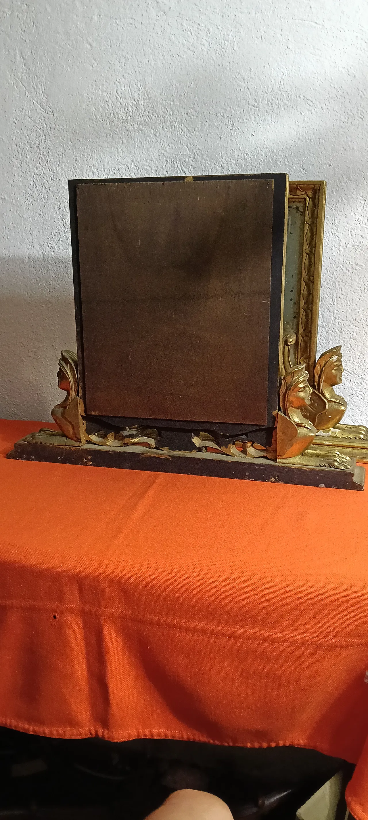 Coppia specchi da appoggio con Sfingi 13