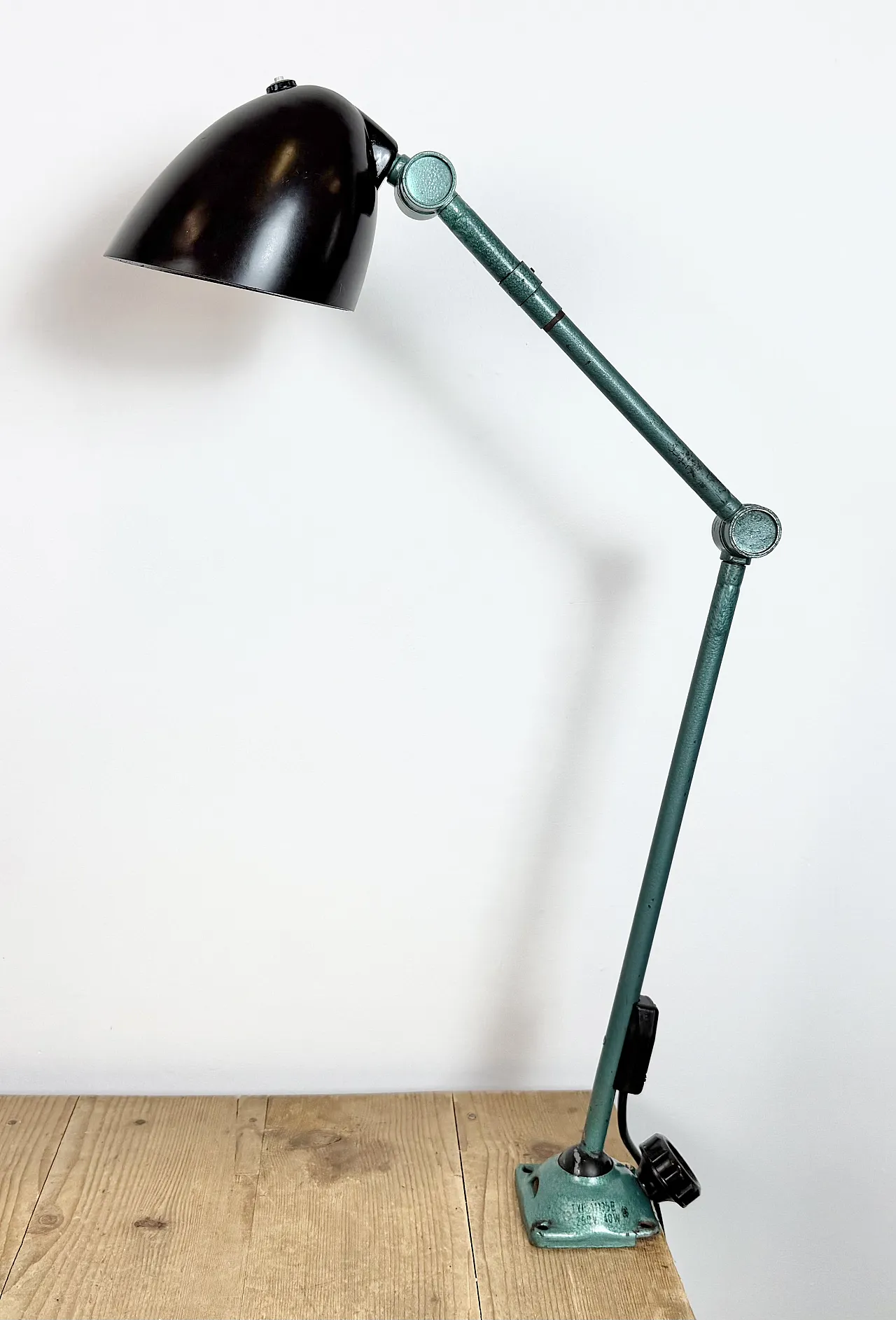 Large Green Industrial Workshop Table Lamp, 1960s 3