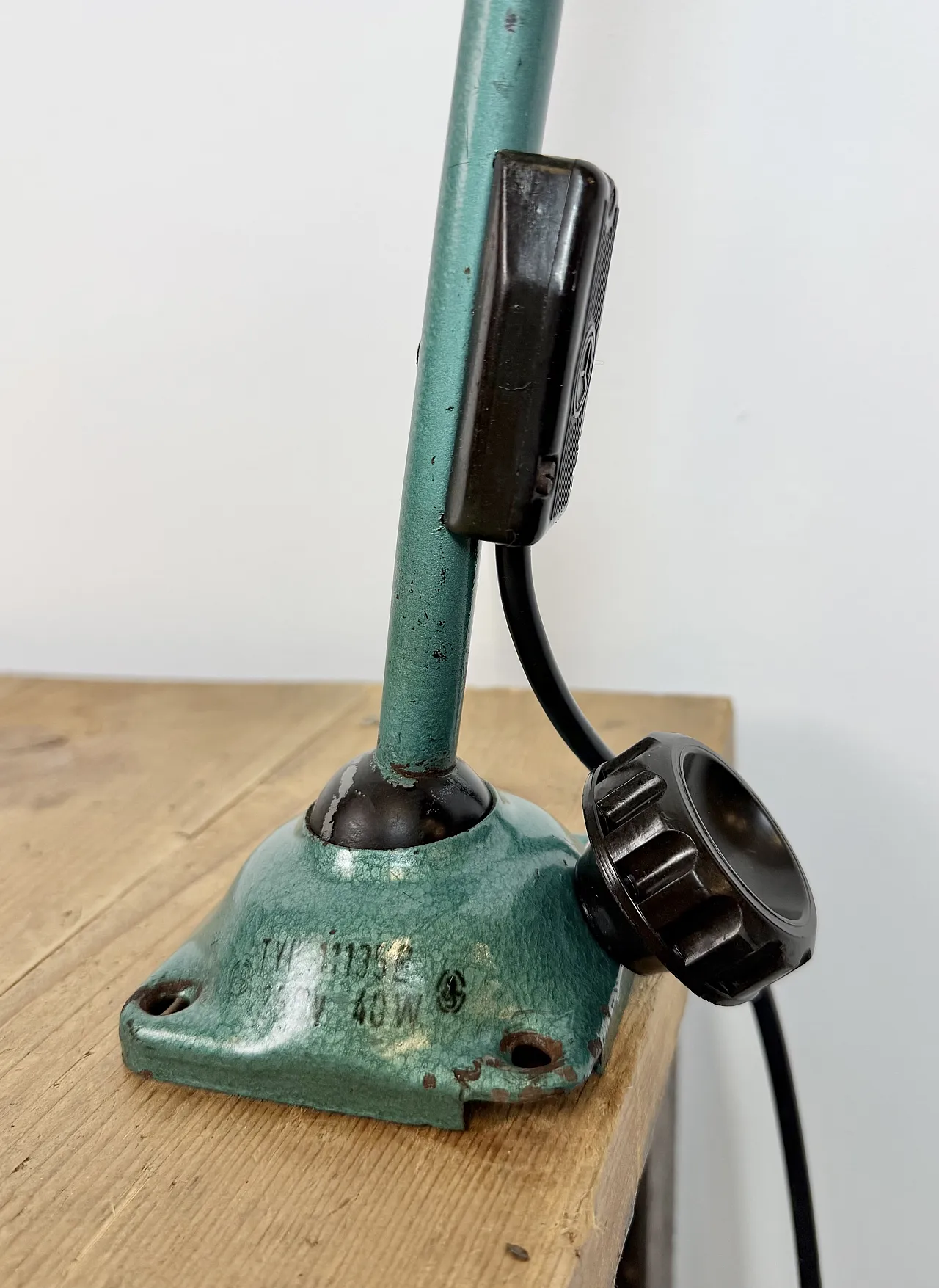 Large Green Industrial Workshop Table Lamp, 1960s 5