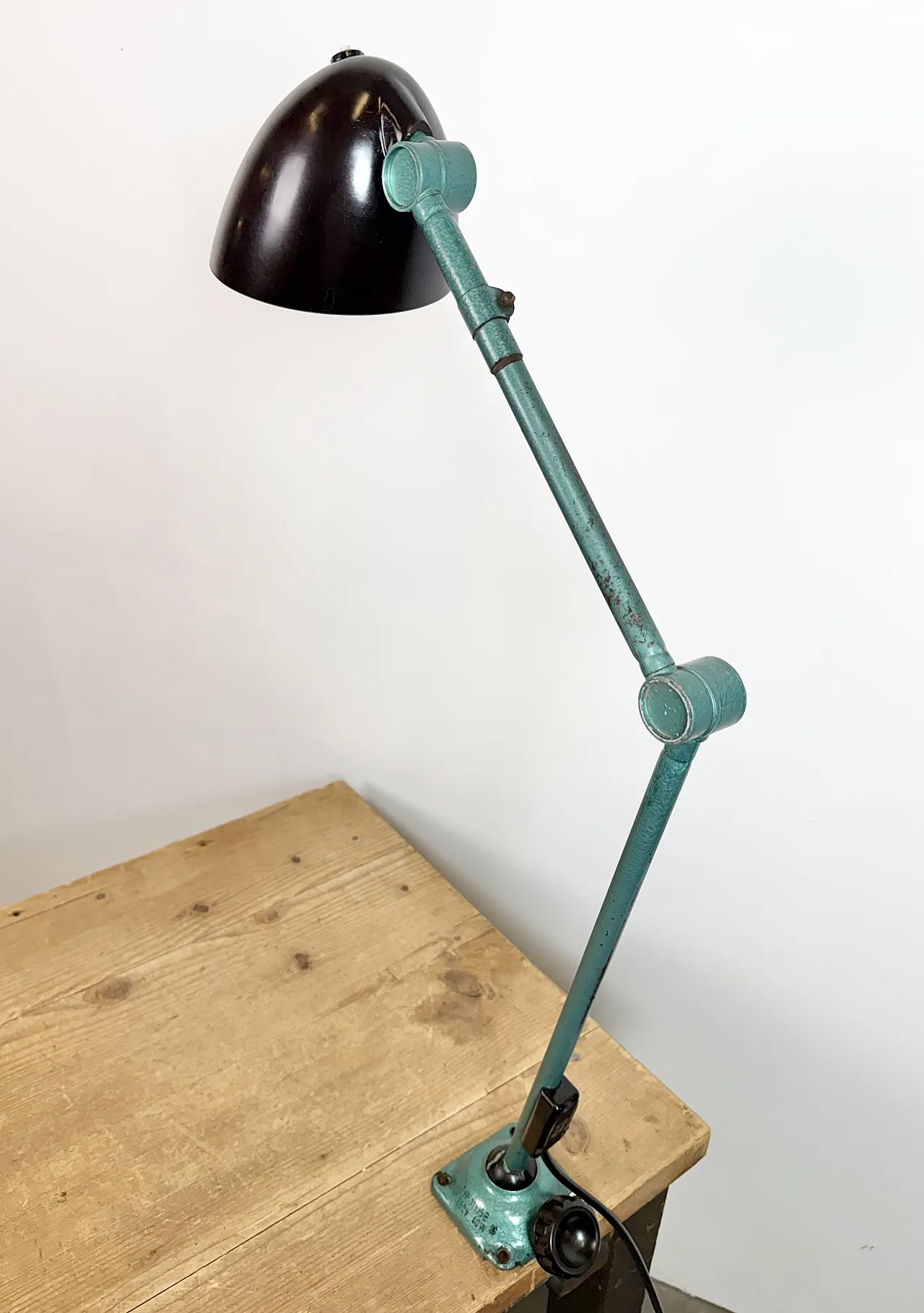 Large Green Industrial Workshop Table Lamp, 1960s 6