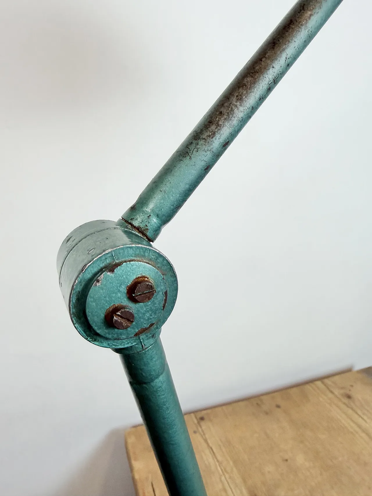 Large Green Industrial Workshop Table Lamp, 1960s 14