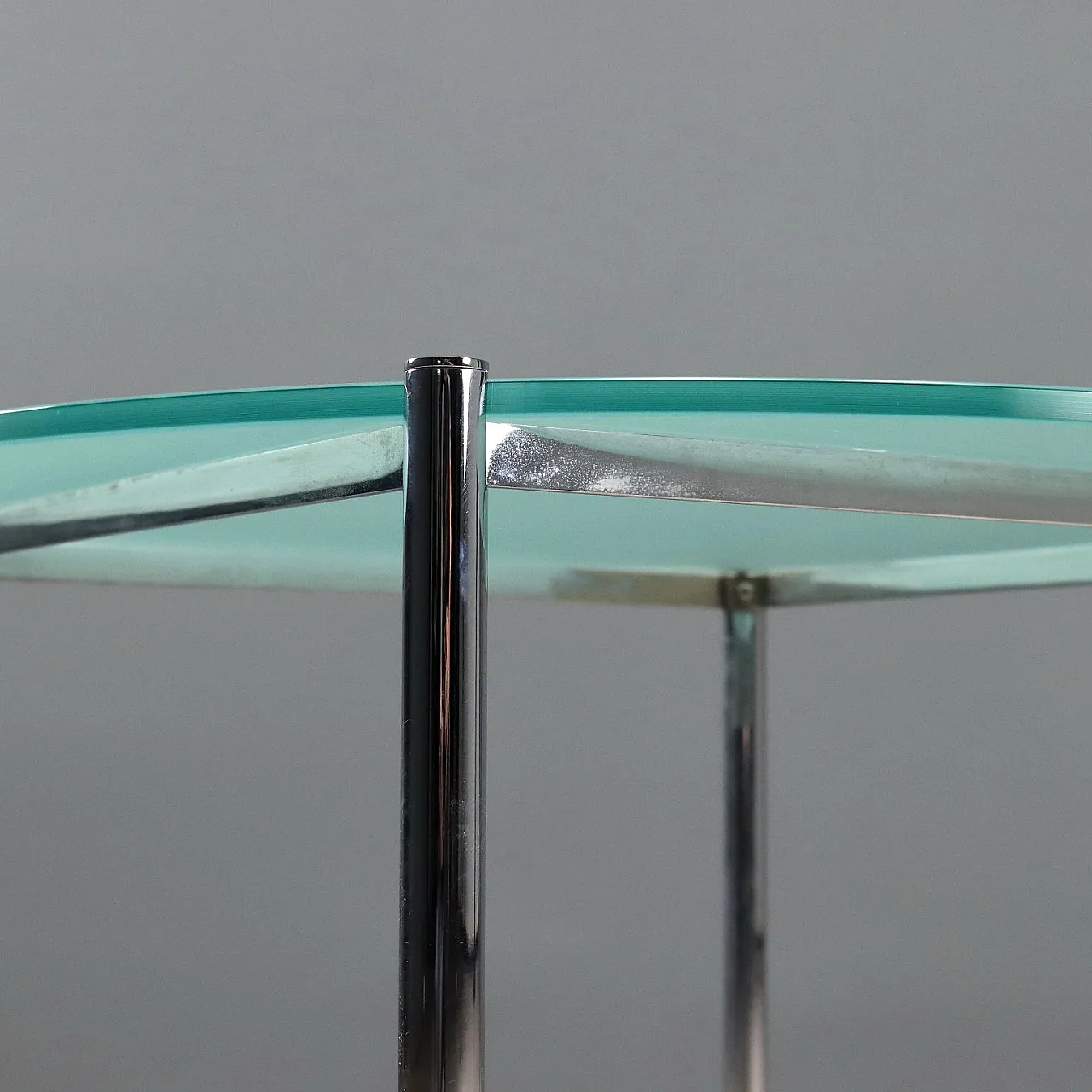 E01M coffee table by Mies van der Rohe, 20th century 5
