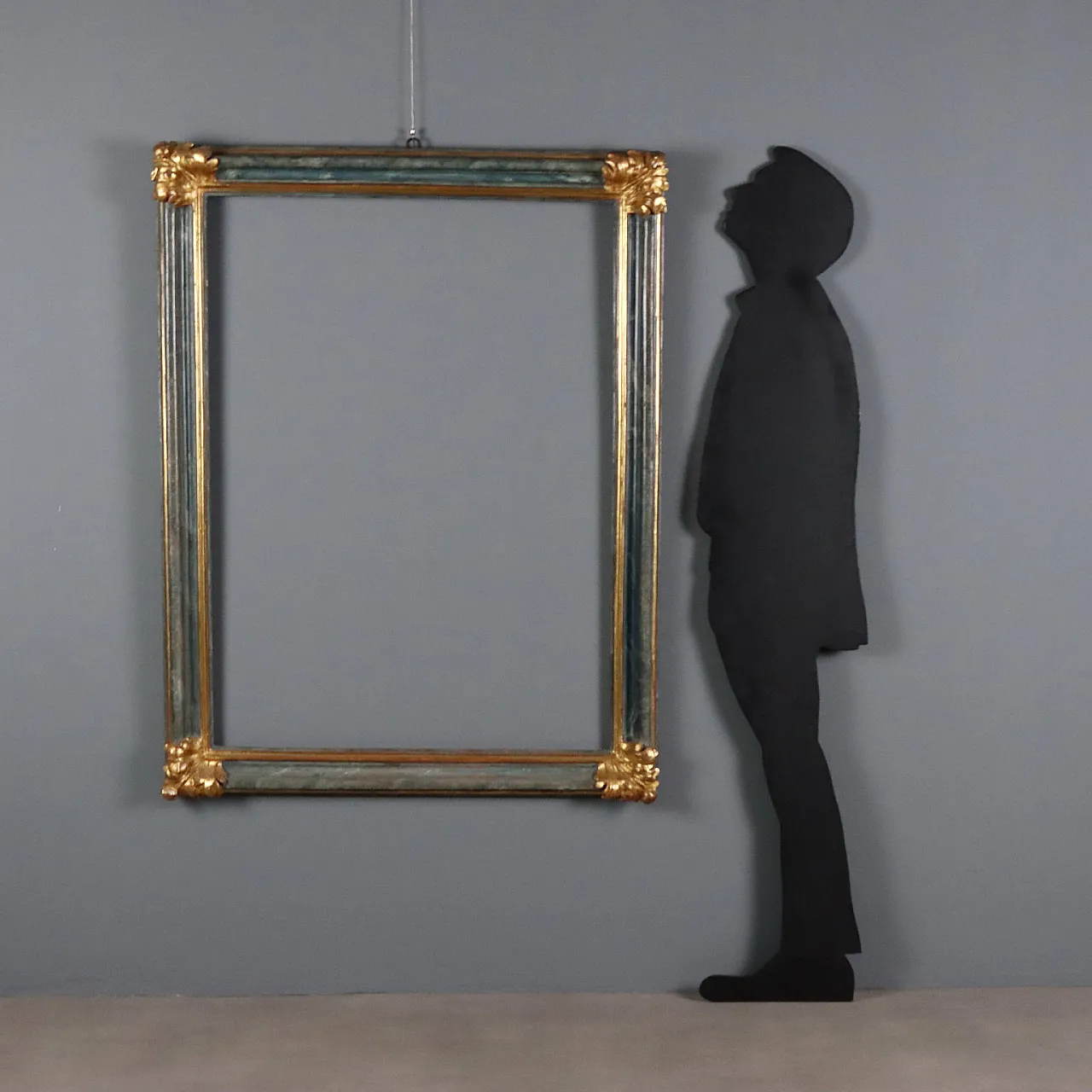 Baroque painted and gilded frame, 18th century 2