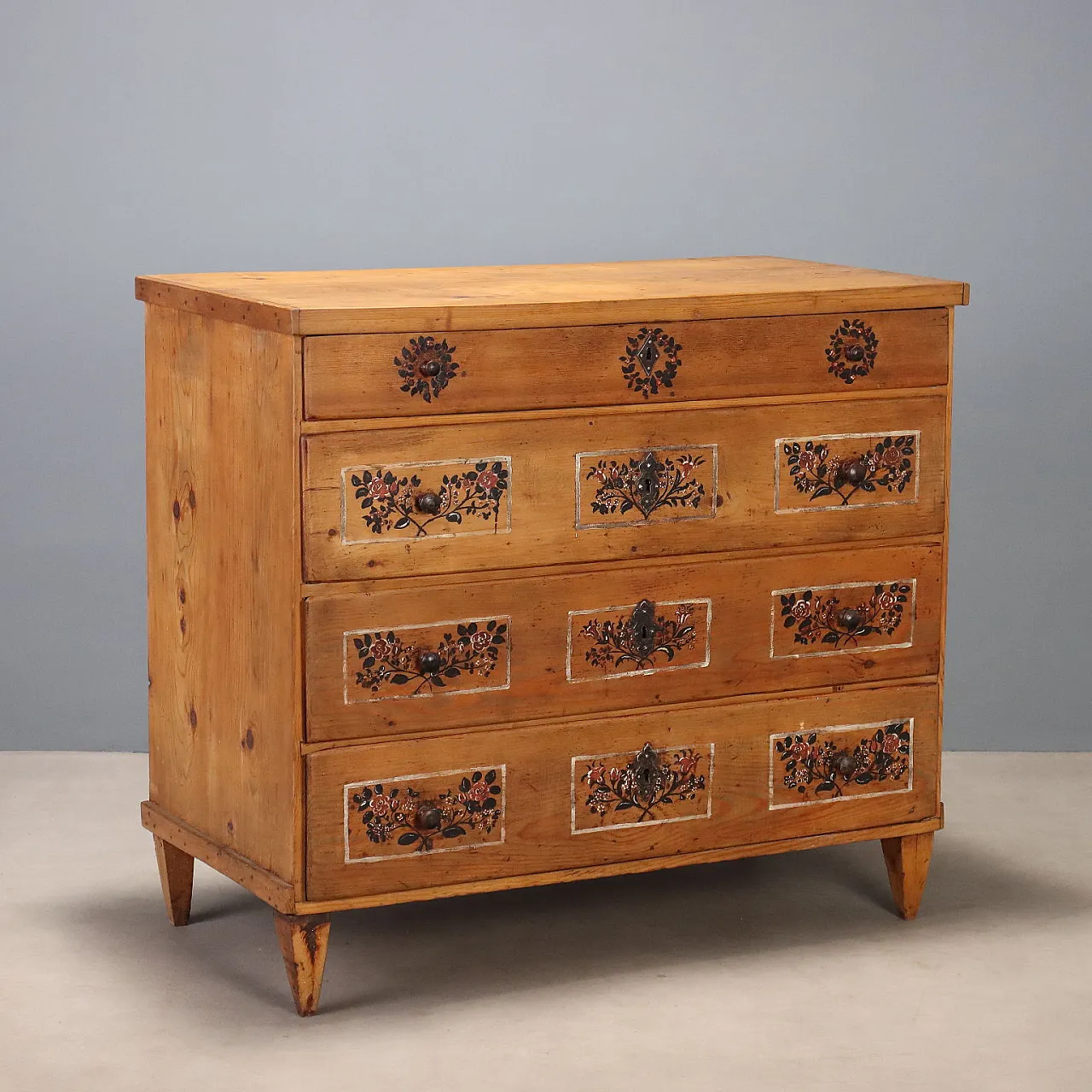 Trentino chest of drawers in fir with four drawer front, 19th century 1