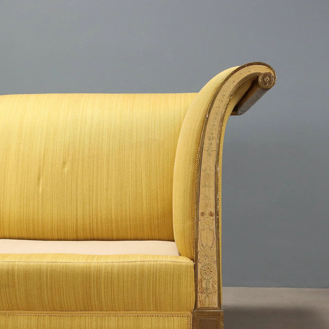 Open-back sofa in carved and gilded wood, late 19th century 8