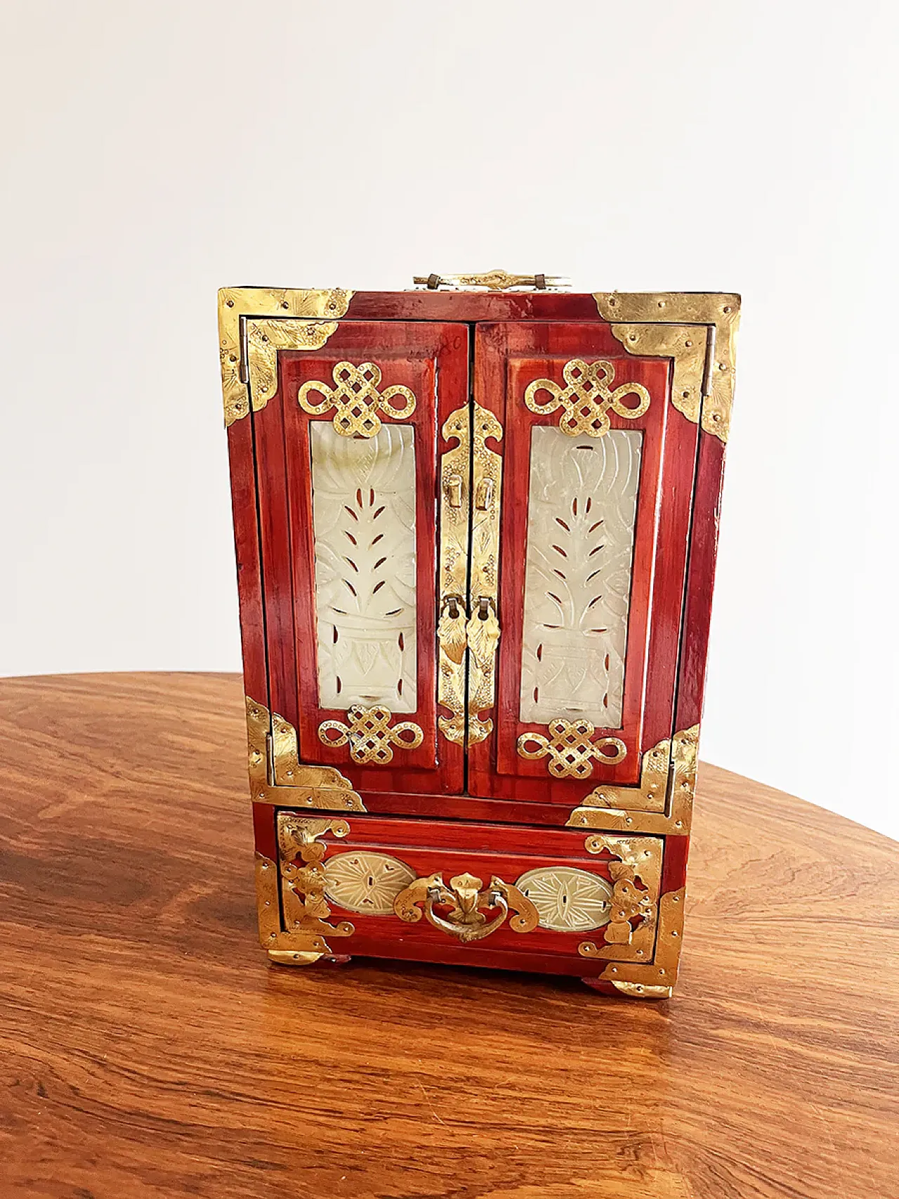 Wooden and lacquer carillon jewelry box, 20th century 2