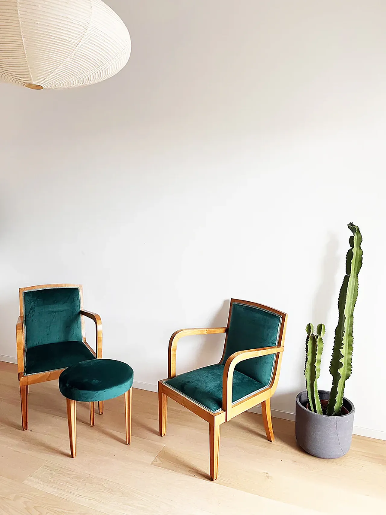 Pair of maple and velvet armchairs and ottomans attr.to P.Chiesa, 1950 3