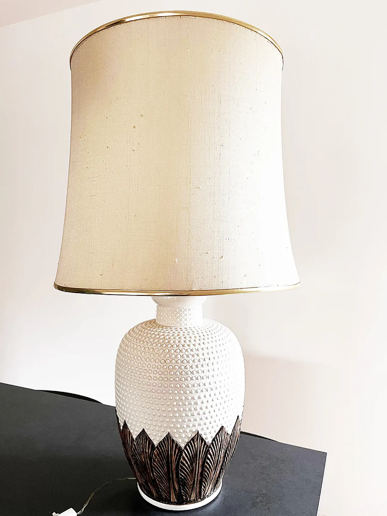 Ceramic lamp with raised polka dots and floral motifs, 20th century 1