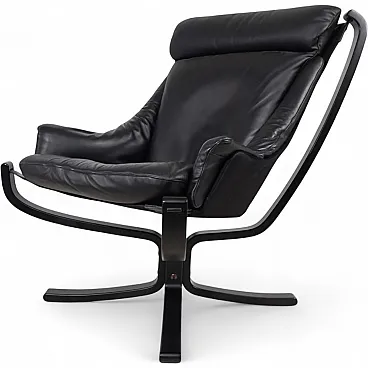 Poltrona Frau viking leather lounge chair by Sigurd Resell, 1970s
