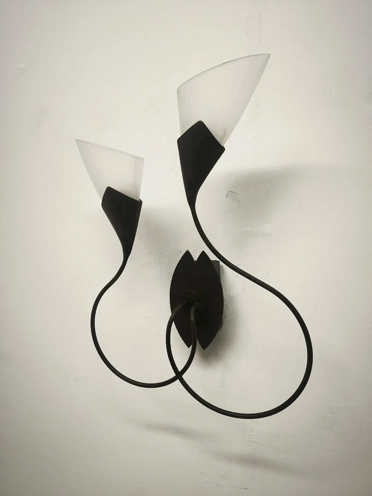 Lampada da parete a due luci di Lamp International, anni '90 9
