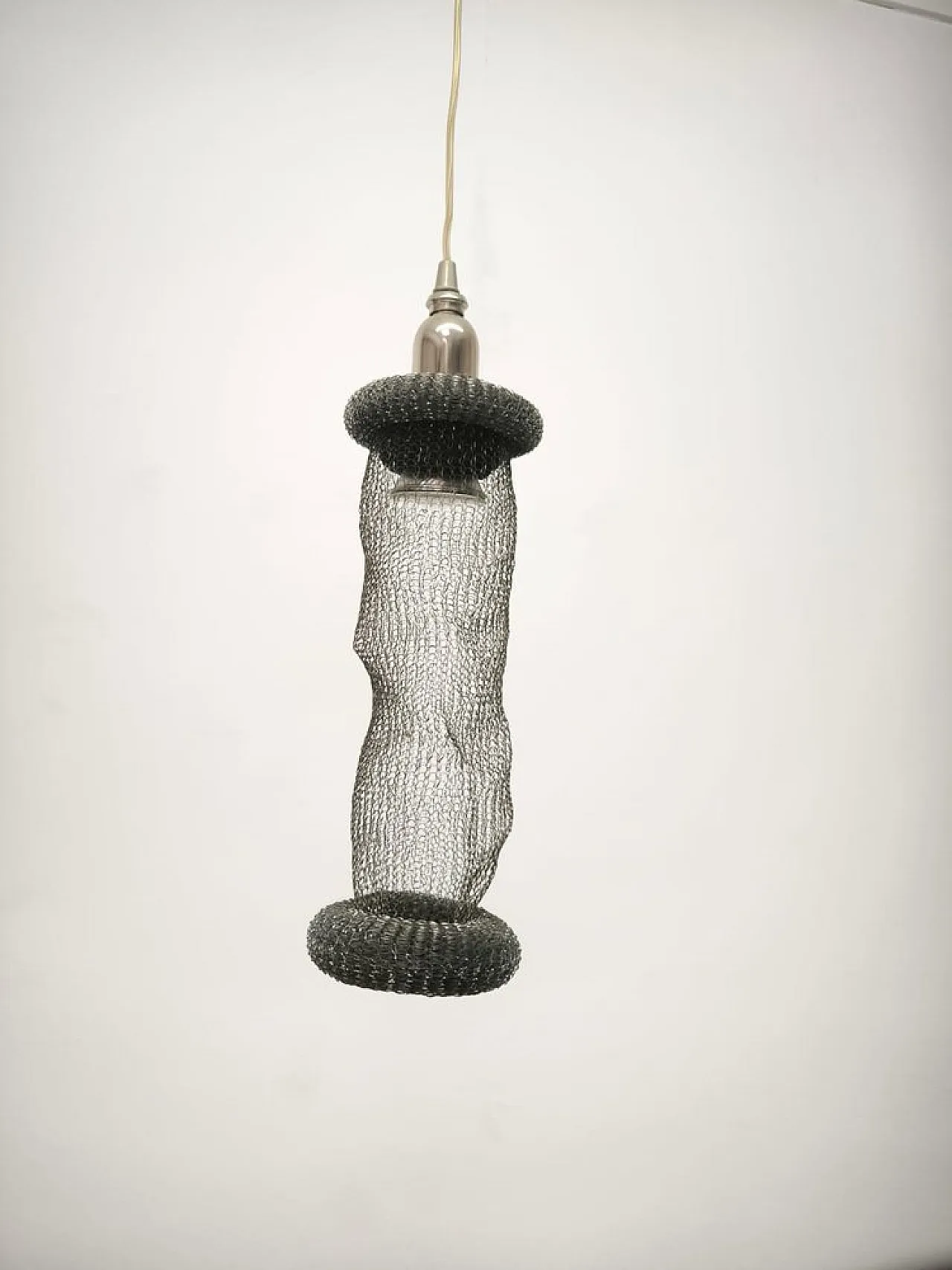 Lampada a sospensione in metallo di Lamp International, anni '90 11