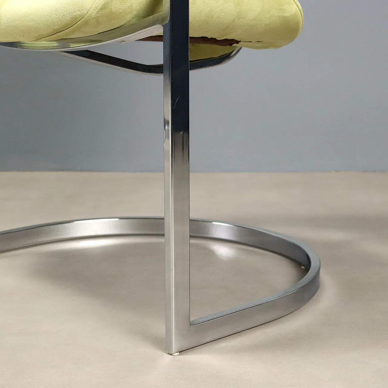 6 Saporiti chairs, 1970s 8