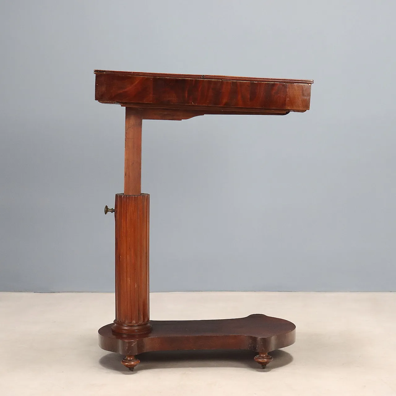 Early Victorian serving table, 19th century 6