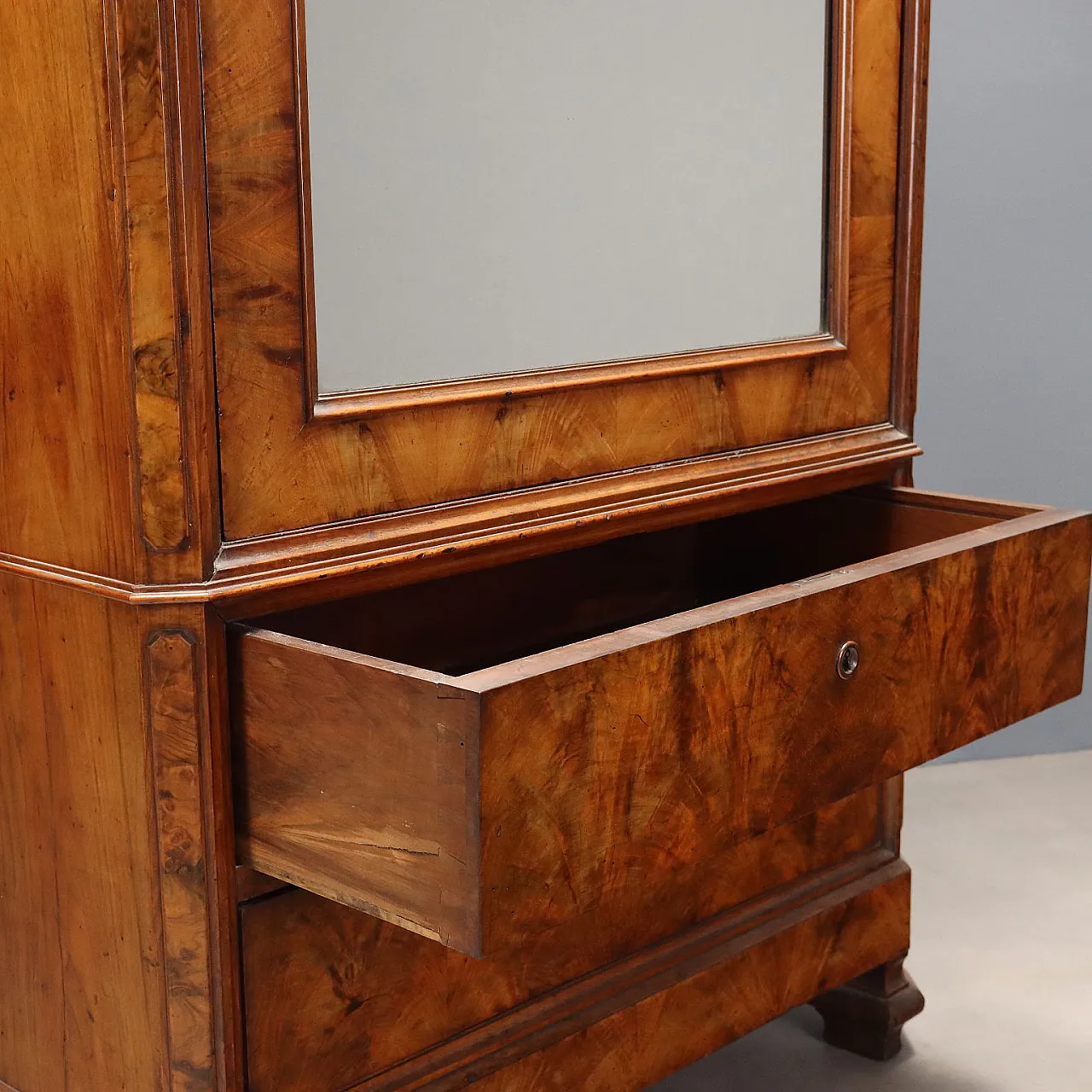 Umbertino wardrobe, 19th century 7
