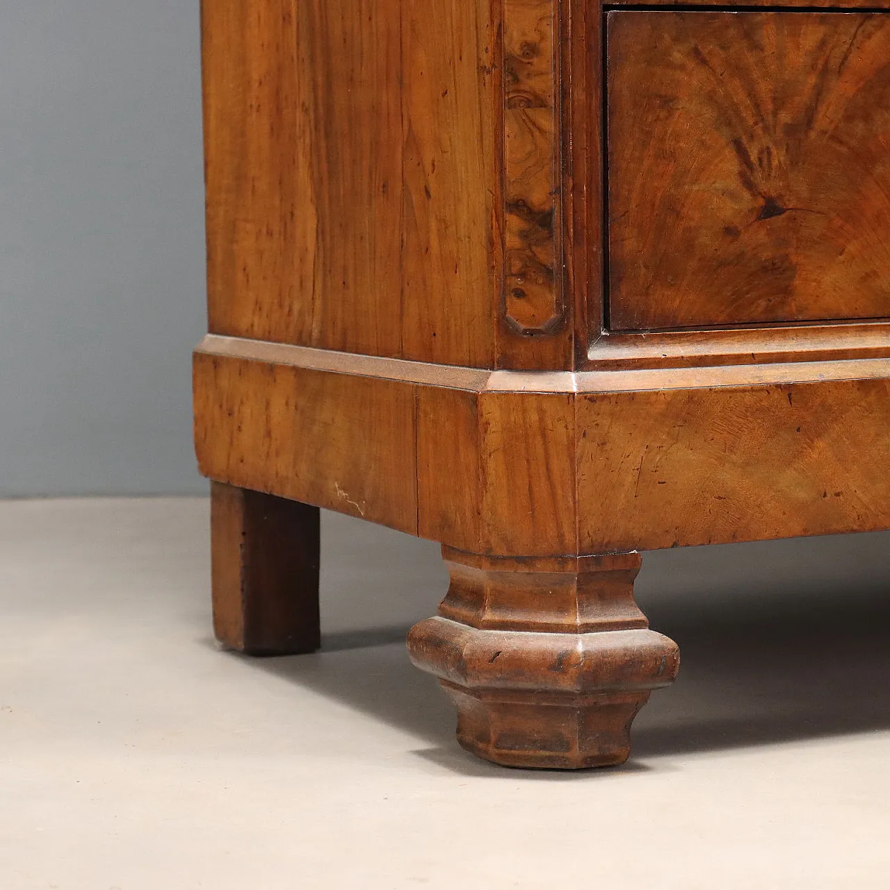 Umbertino wardrobe, 19th century 8