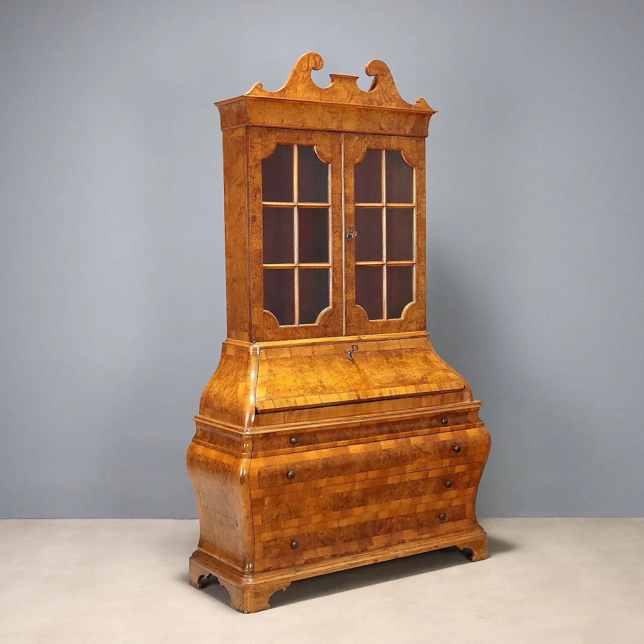 Trumeau in walnut and walnut burl, 20th century 1