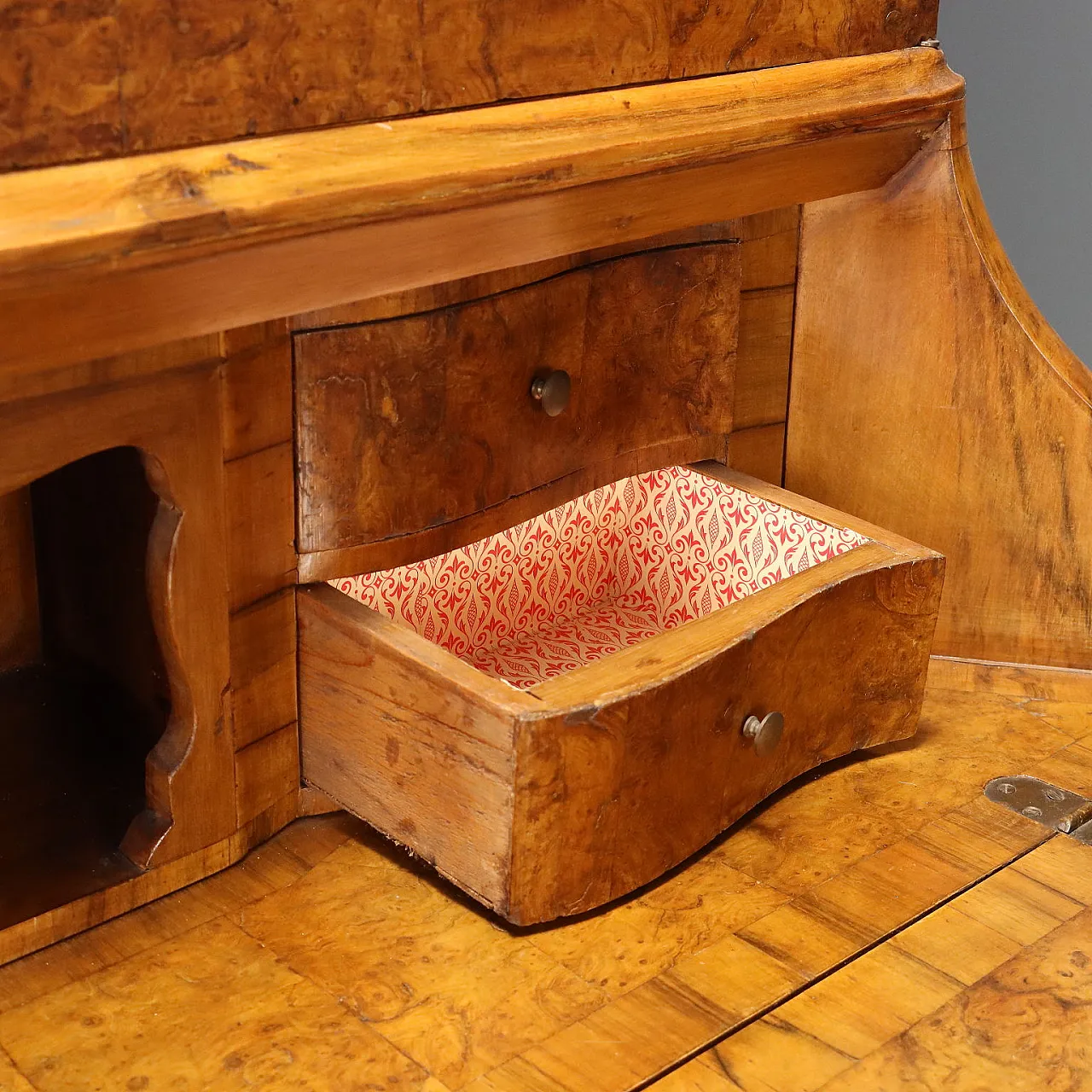 Trumeau in walnut and walnut burl, 20th century 7