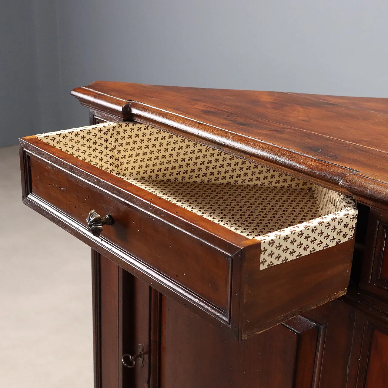 Baroque style corner unit in walnut, 20th century 5