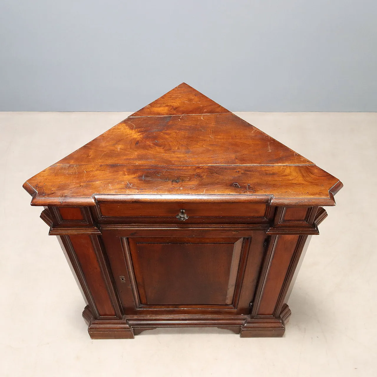 Baroque style corner unit in walnut, 20th century 9