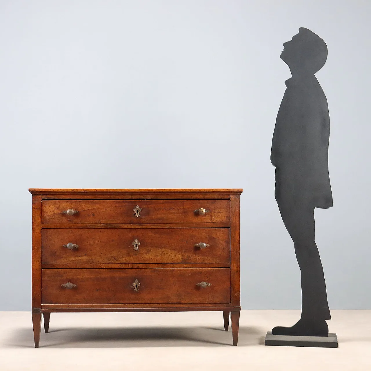 Chest of drawers in walnut, 19th century 3