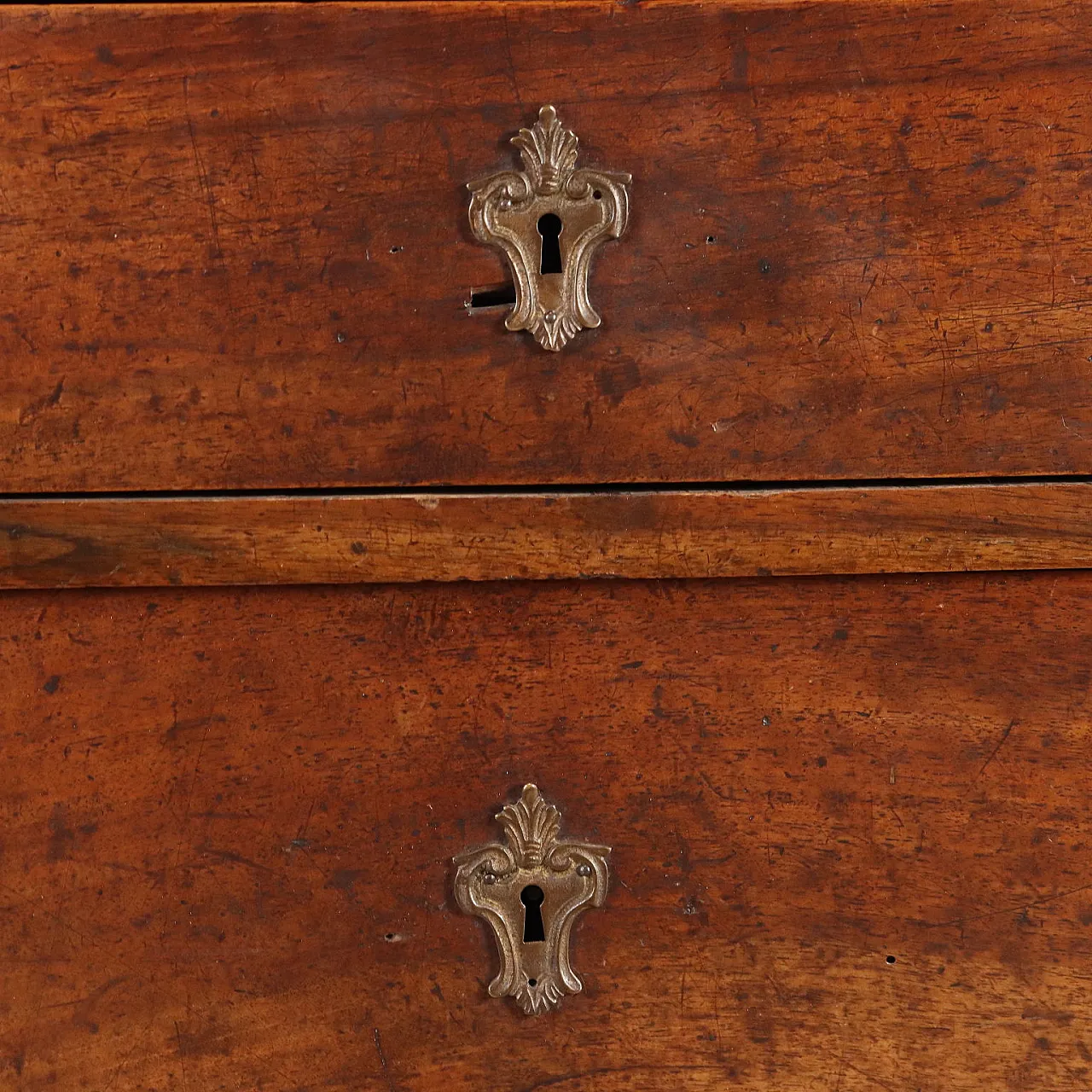 Chest of drawers in walnut, 19th century 7