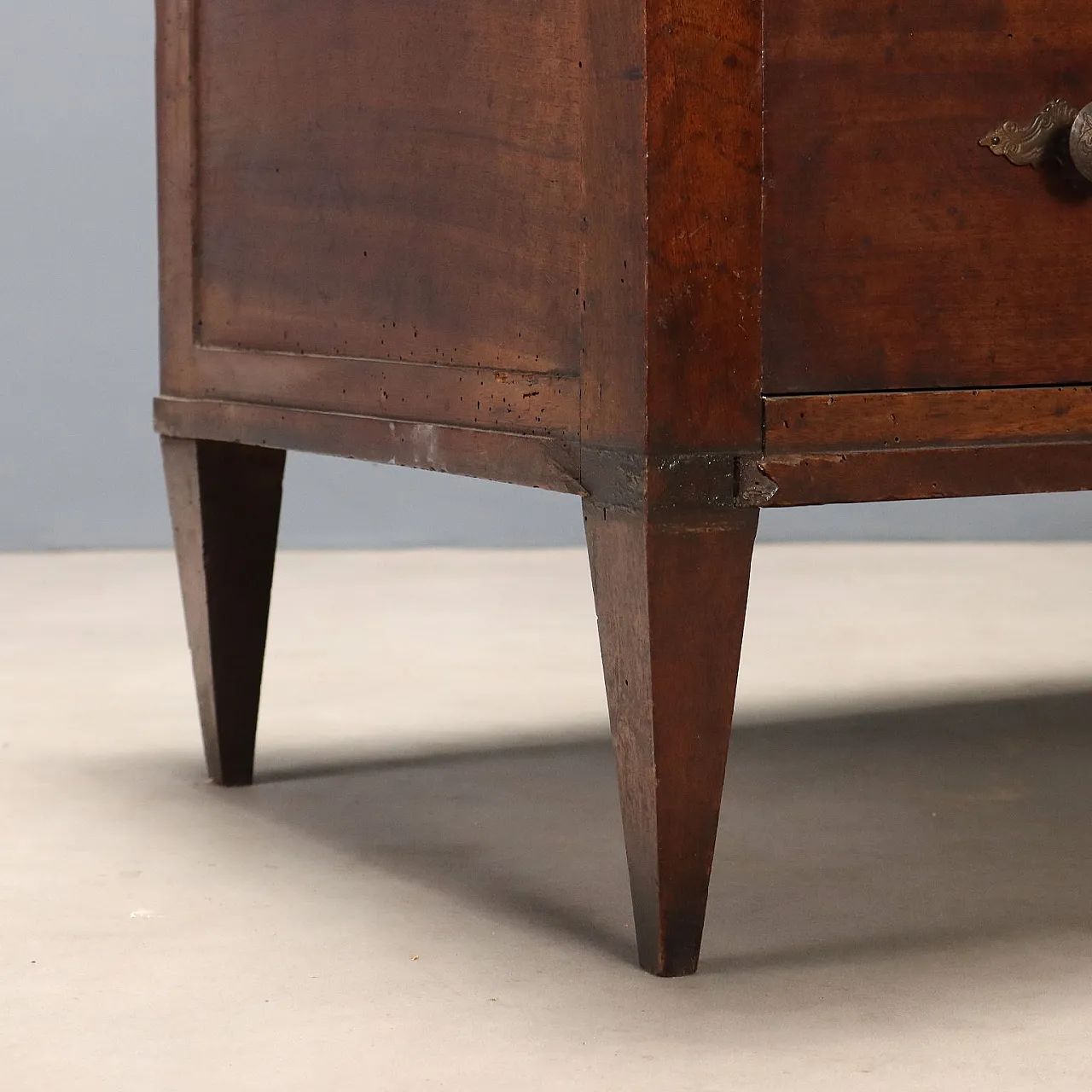 Chest of drawers in walnut, 19th century 8
