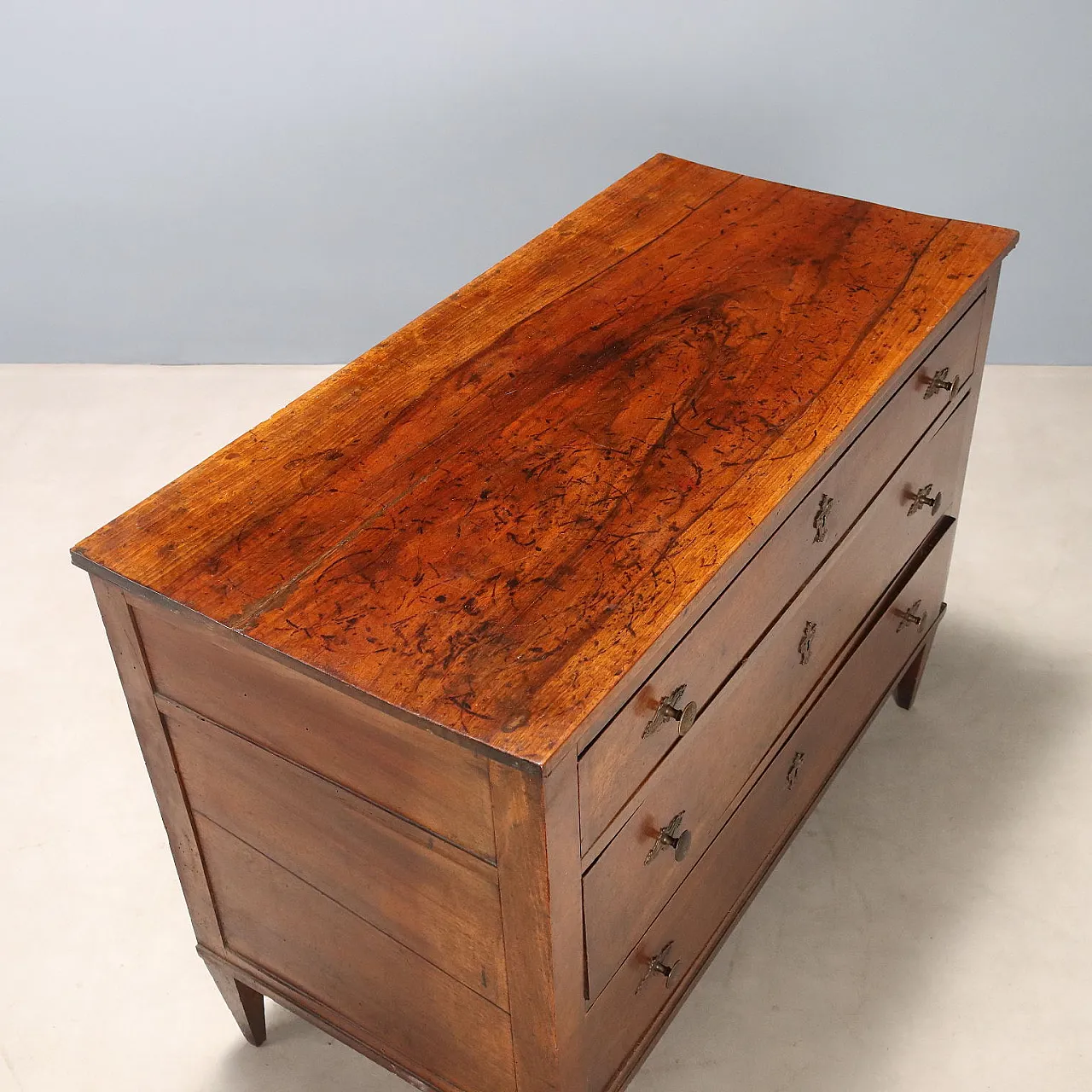 Chest of drawers in walnut, 19th century 9