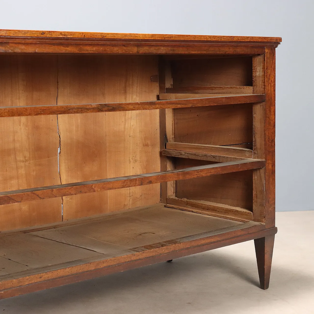 Chest of drawers in walnut, 19th century 10