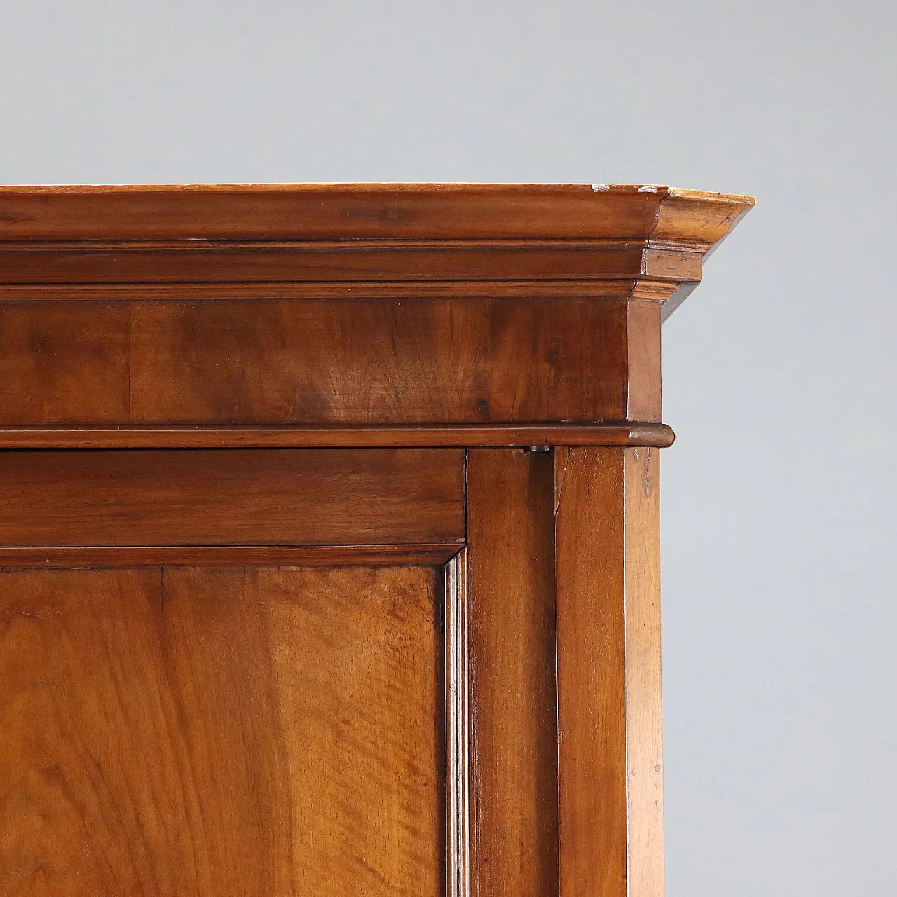 Walnut wardrobe, 19th century 6