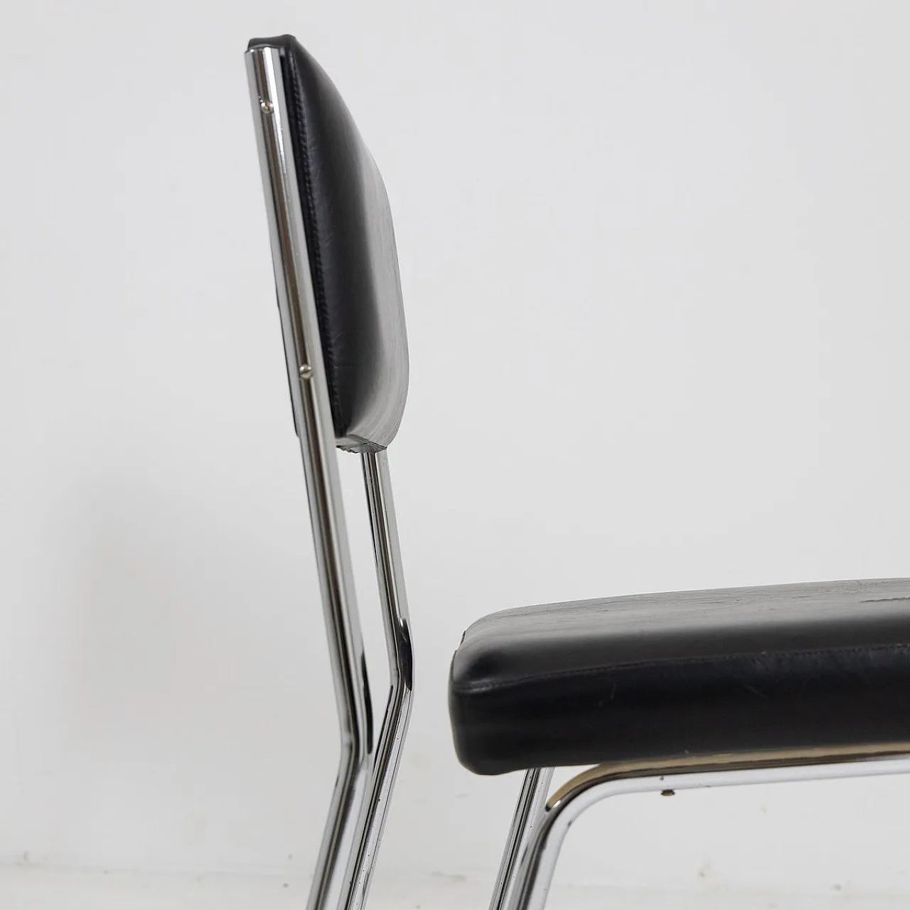 Pair of rationalist armchairs, 1950s 2