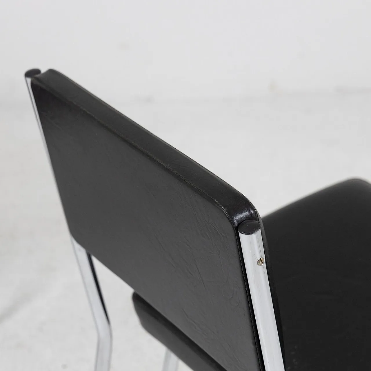 Pair of rationalist armchairs, 1950s 5