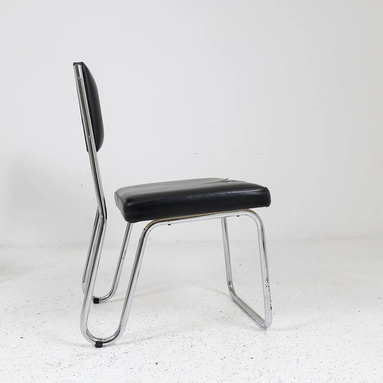 Pair of rationalist armchairs, 1950s 7