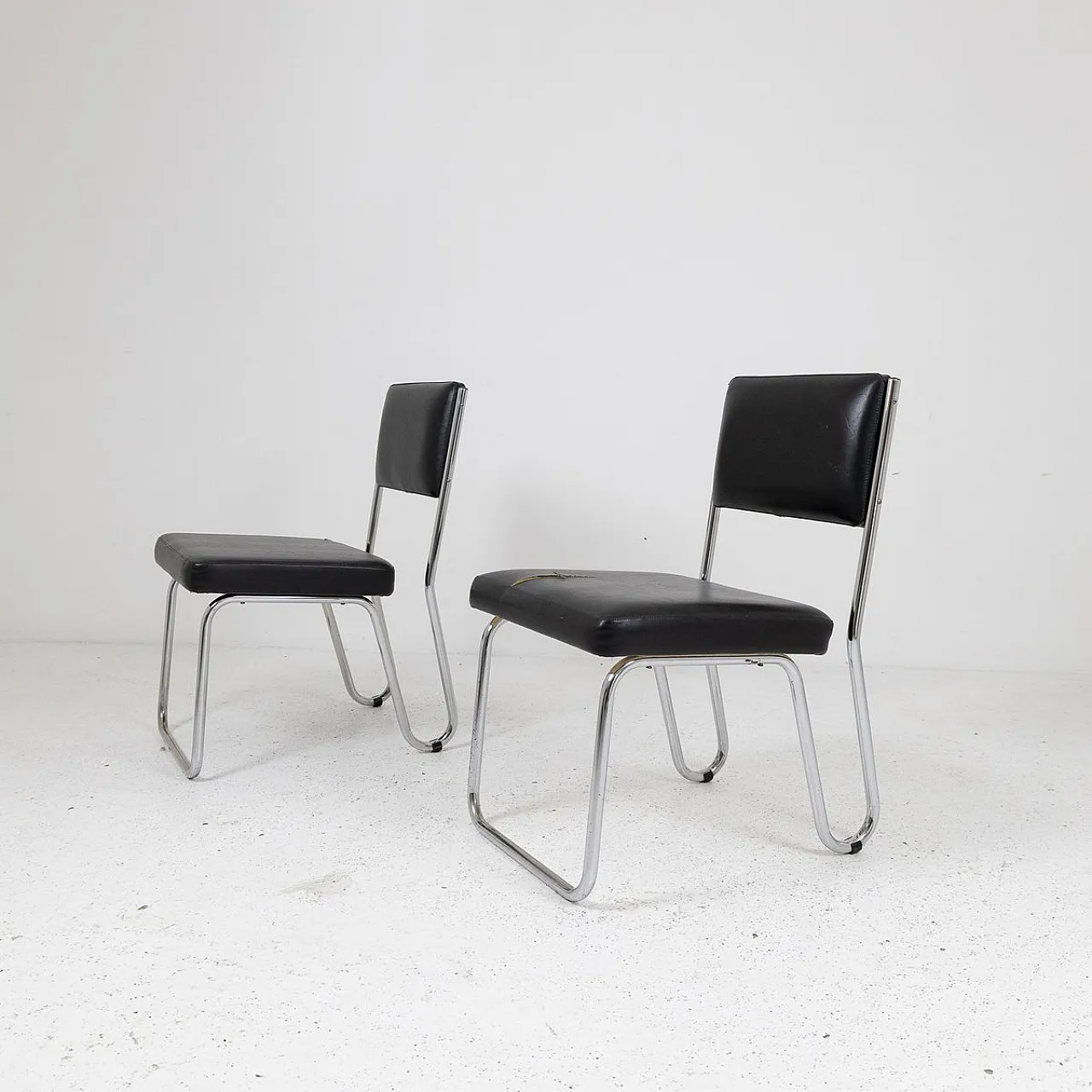 Pair of rationalist armchairs, 1950s 8